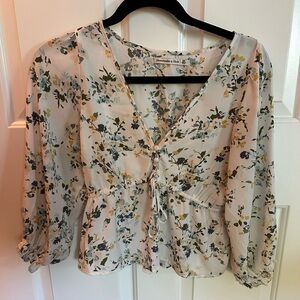 Abercrombie and Fitch Floral Blouse XS